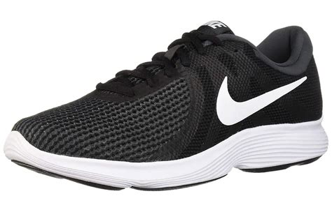 Nike Revolution 4 